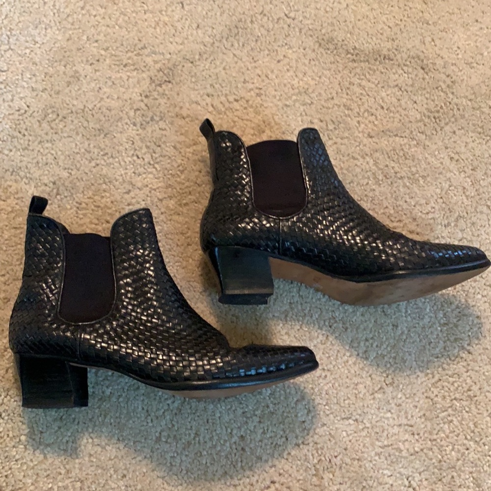 Cole Haan boots 9.5 Narrow